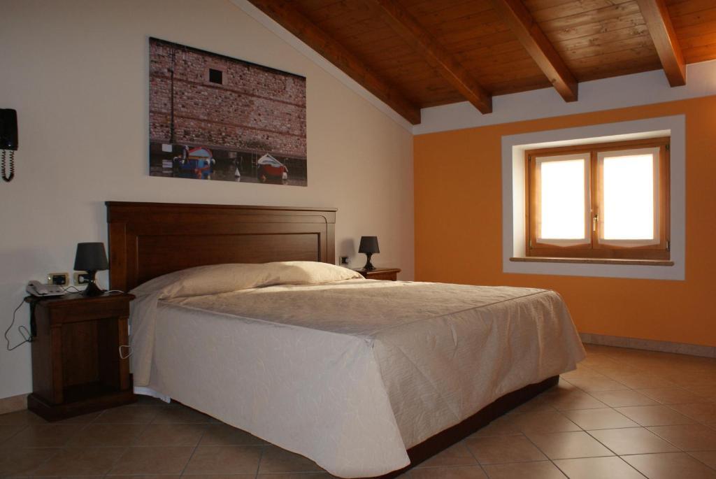 Relais Corte Pontigliardo Colà Habitación foto