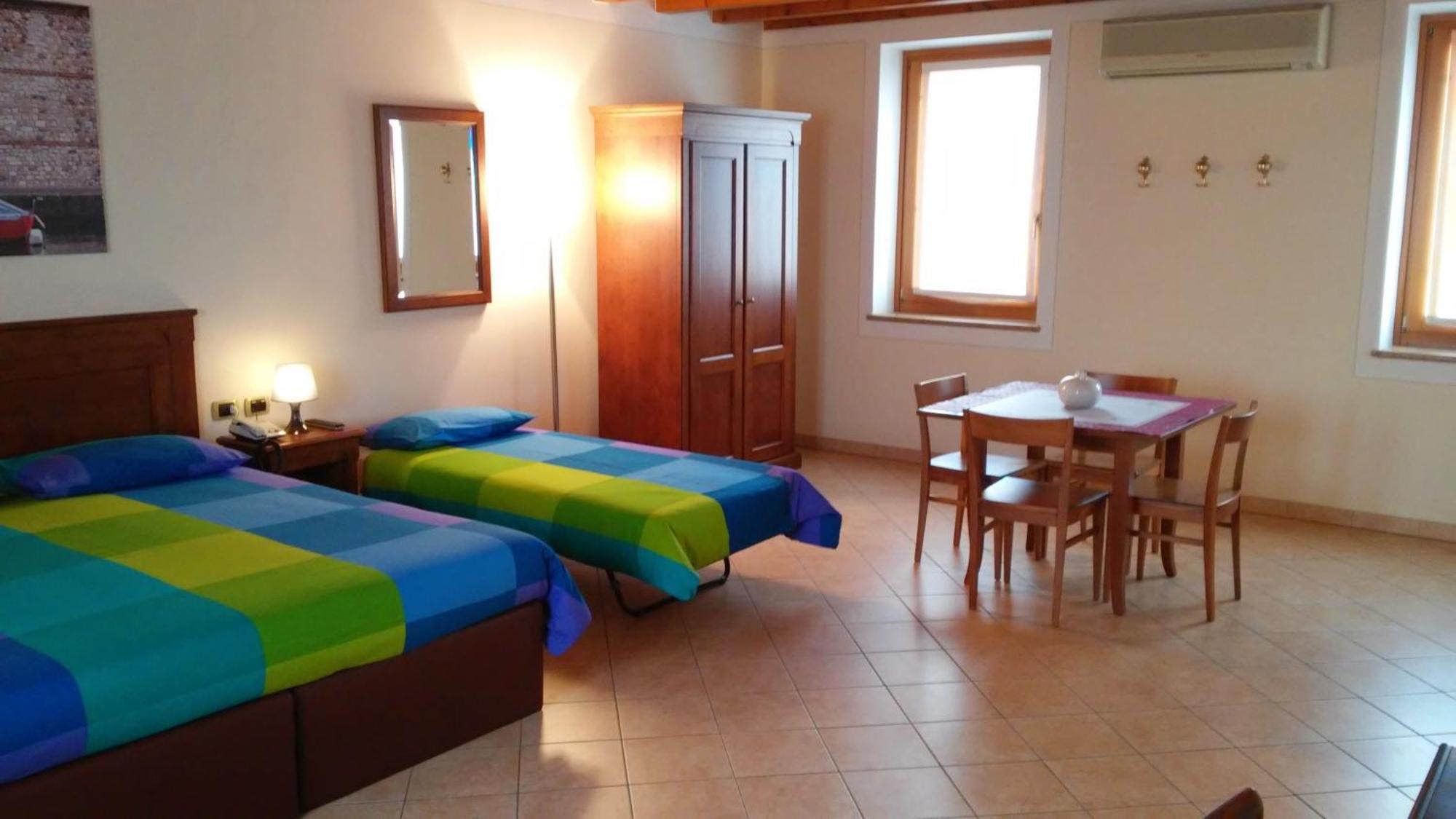 Relais Corte Pontigliardo Colà Habitación foto