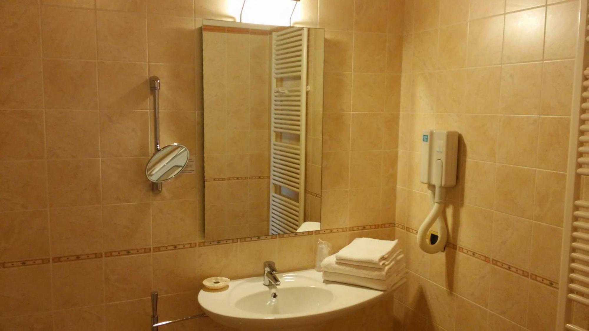 Relais Corte Pontigliardo Colà Habitación foto